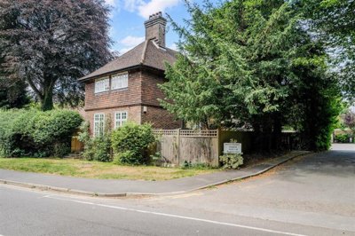 Property on Tadworth Street, KT20 5QZ