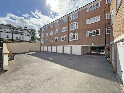 Property on Hereford Road, HG1 2PX