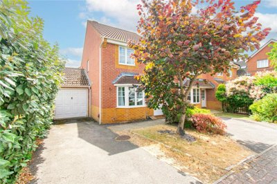 Property on Buttercup Place, RG18 4BT