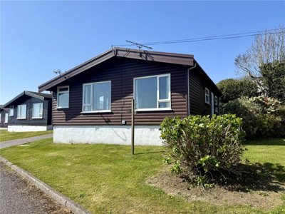Property on Lôn Plas Crwth, LL53 7SF