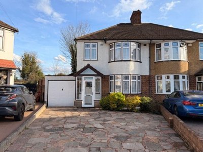 Property on Cleveland Road, DA16 3JP