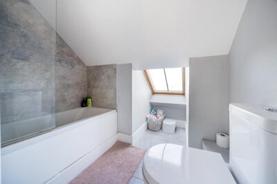 Property on James Lane, RG7 1NB