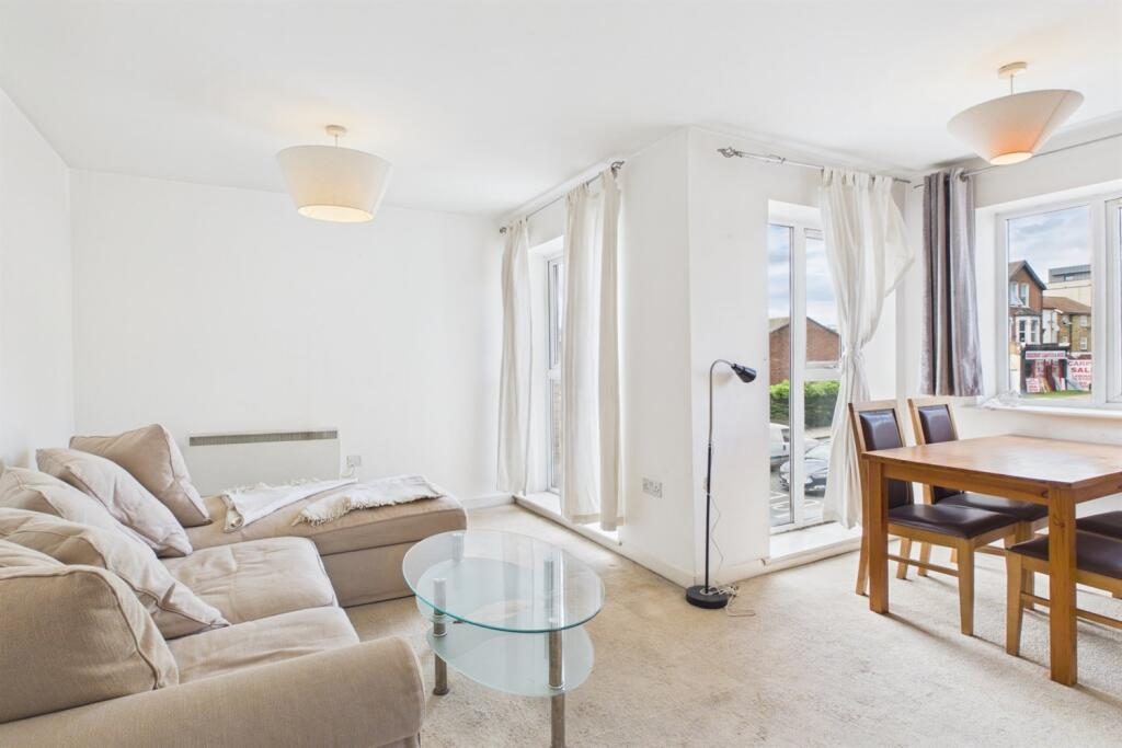 Property main image