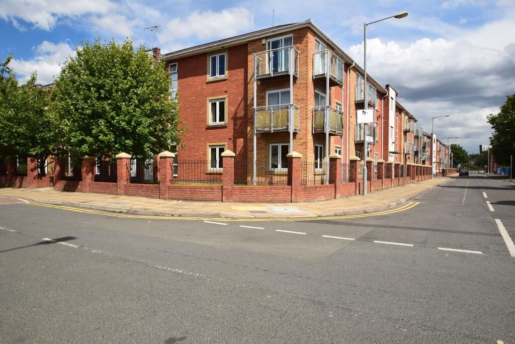 Property main image