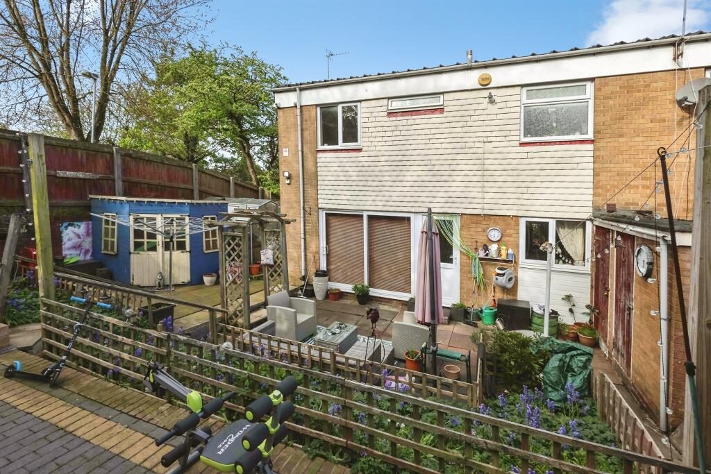 Terraced House