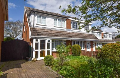 Property on Dearnford Avenue, CH62 6DY