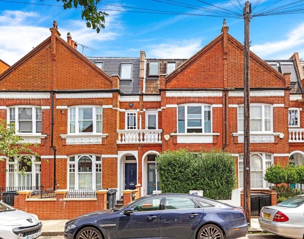 Property main image