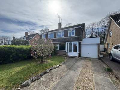 Property on Kingsdown Crescent, EX7 0HN