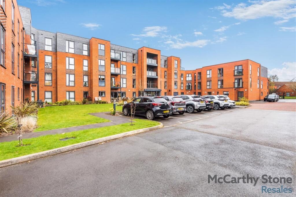 Property main image