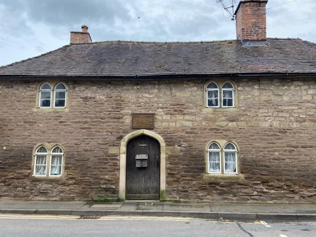 Property main image