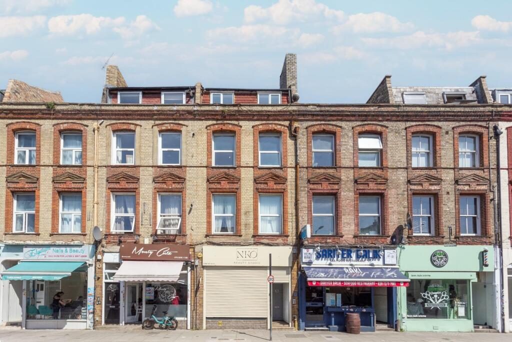 Terraced House