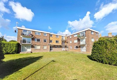 Property on The Strand, PO33 1JH