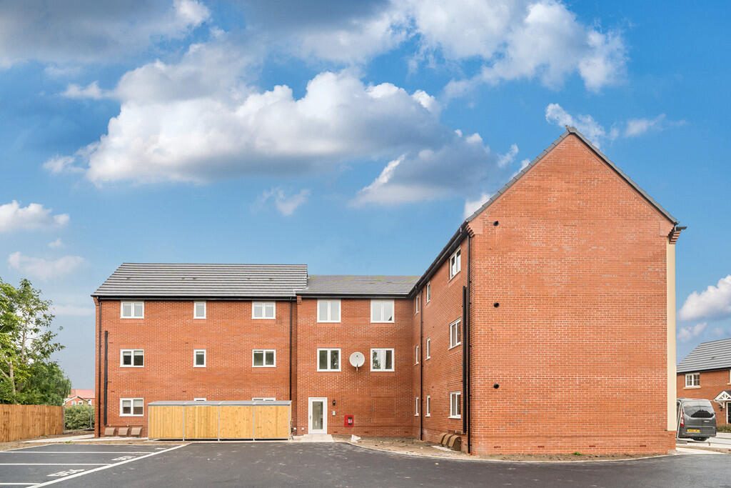 Property main image