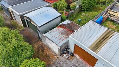 Property on SA15 1HF