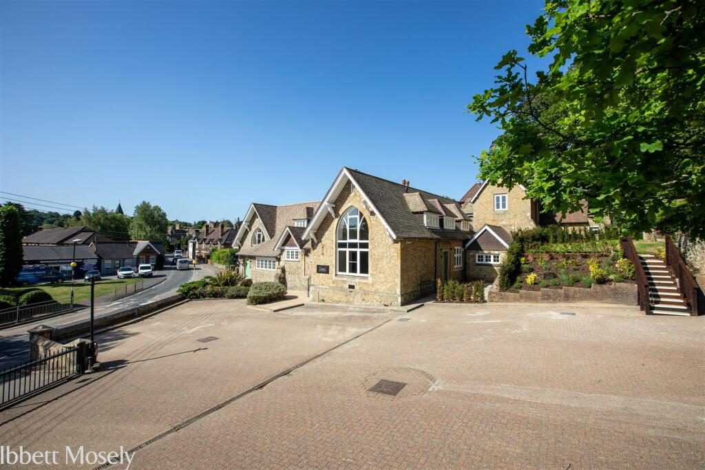 Property main image