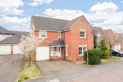 Property on Marjory Place, EH48 2TR