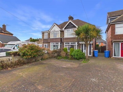 Property on Beverley Road, HU13 9BL