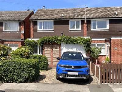 Property on Newton Street, NG24 1SY