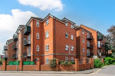 Property on Market Street, RG14 5LF