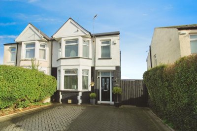 Property on Everswell Road, CF5 3DH