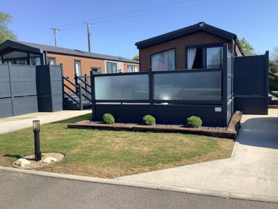 Property on Oubrough Lane, HU11 5AE