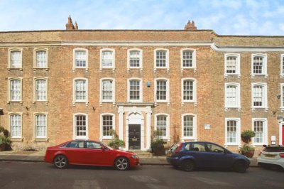 Property on TA6 3DB