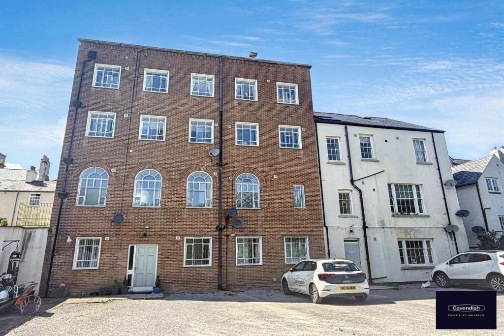 Property main image