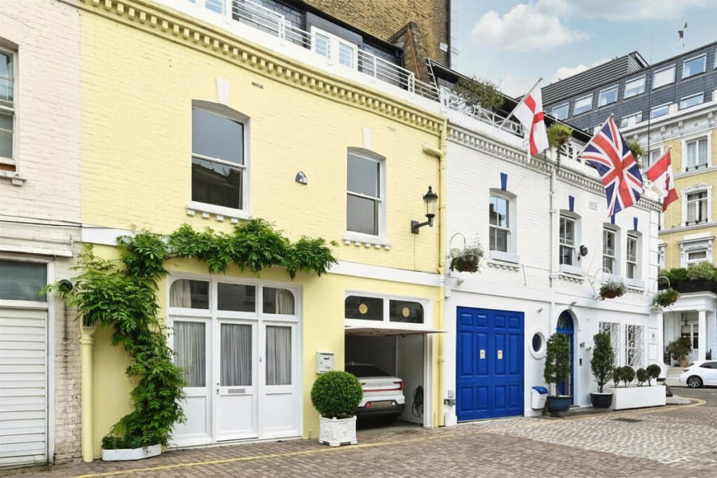 Terraced House