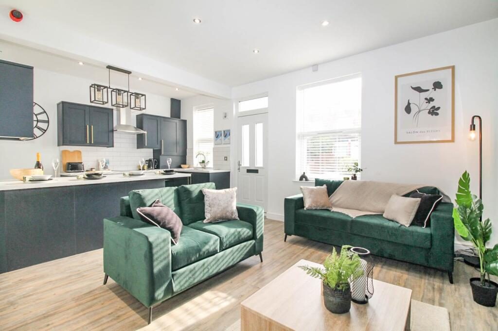Terraced House