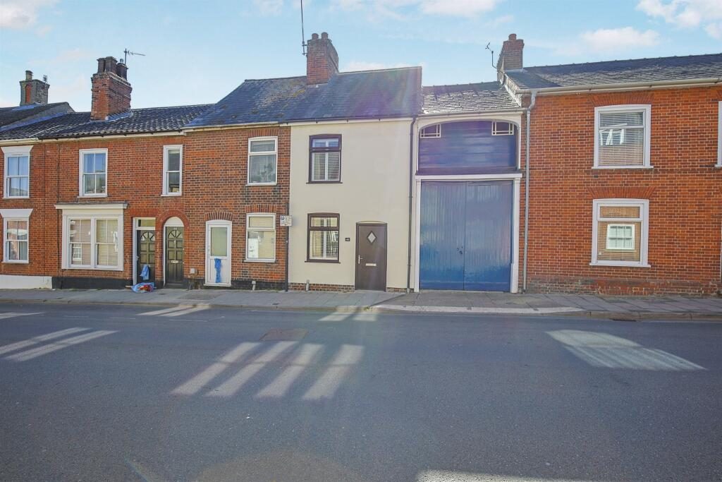 Terraced House