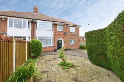 Property on Huntington Road, YO31 9HJ