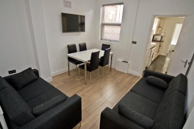 Property on Frederick Grove, NG7 1SG