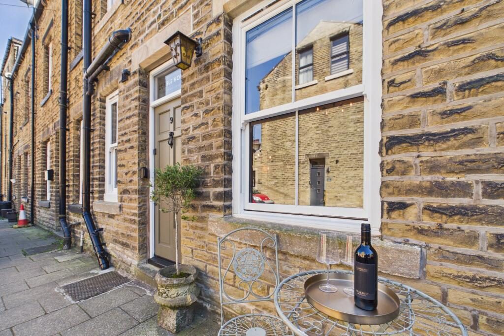 Terraced House