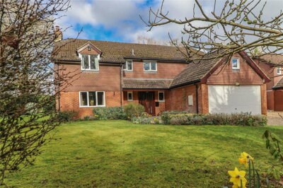 Property on Newbury Hill, SP11 0RW