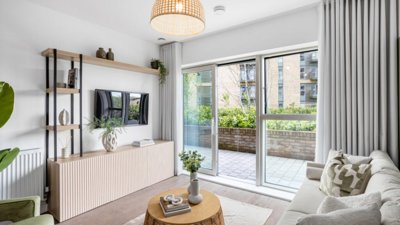 Property on Flagstaff Road, RG2 6BW