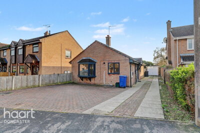 Property on Summerfields Drive, DN9 3BG