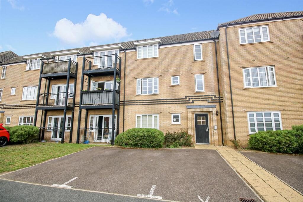 Property main image
