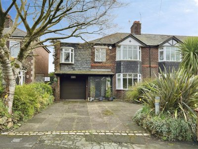 Property on Waggs Road, CW12 4BU