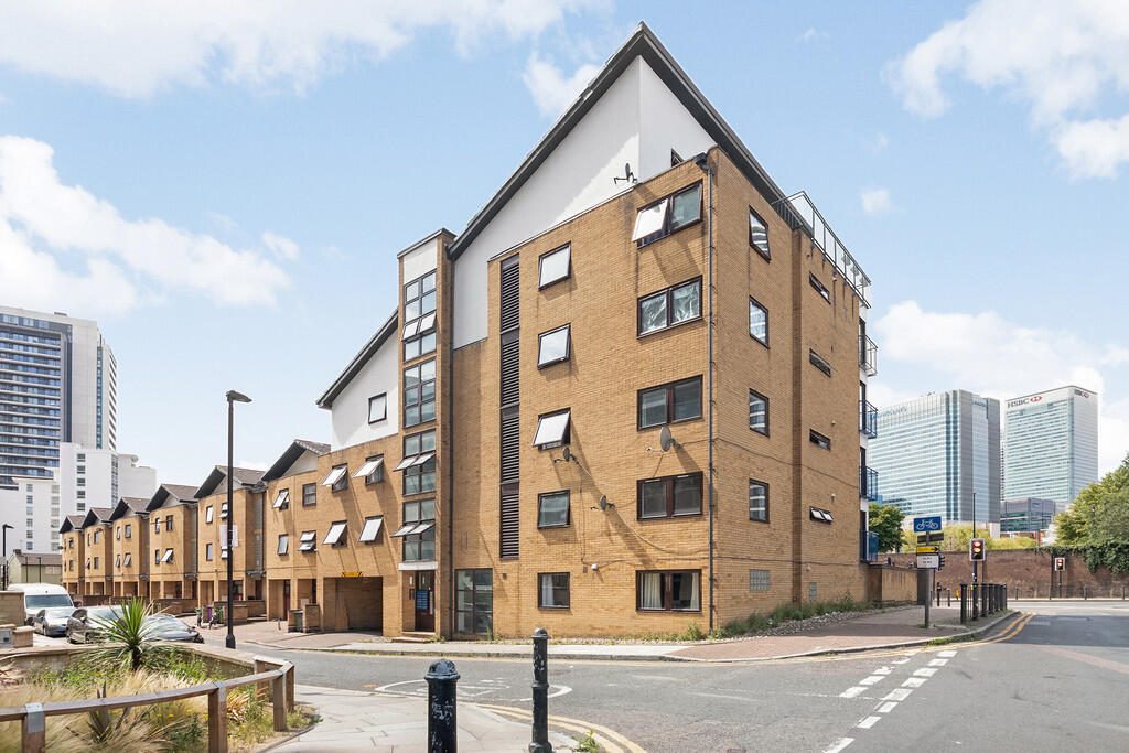 Property main image