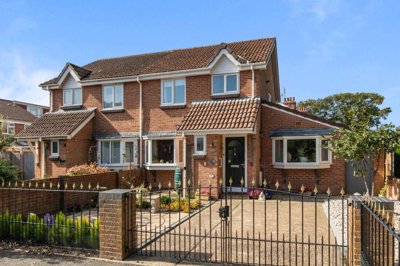 Property on Pond Mews, BN13 2UB