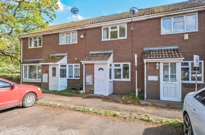 Property on Tickner Close, SO30 2SW