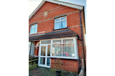 Property on Park Avenue, TW20 8HL