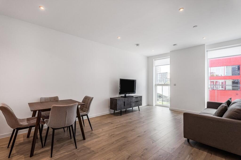 Property main image