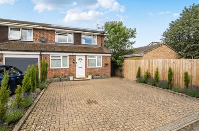 Property on Town End Road, SN7 7UP