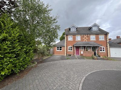Property on OX12 9TQ