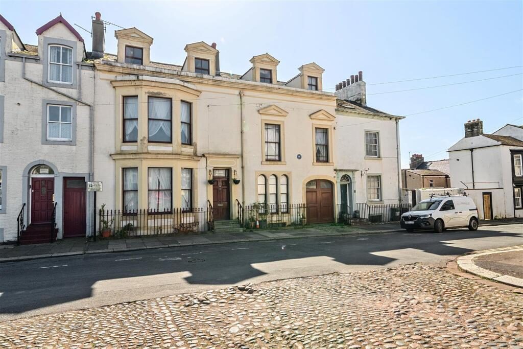 Terraced House