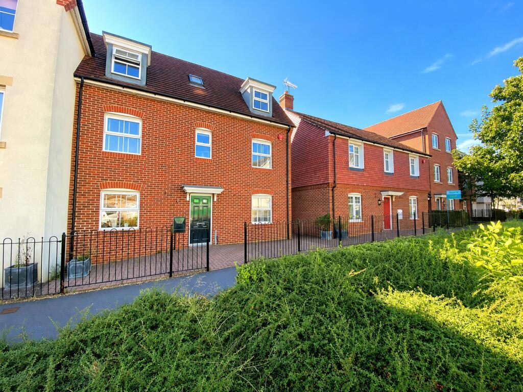 Property main image