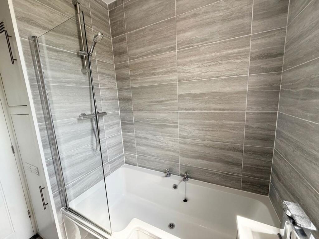 Thumbnail 28