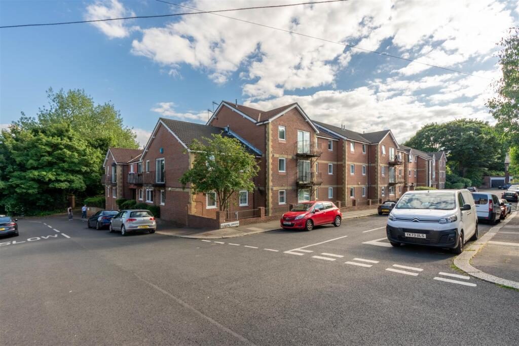 Property main image