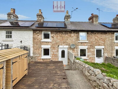 Property on Abergele Road, LL22 8HW